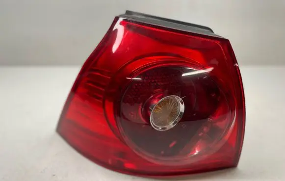 Volkswagen Golf V Rear/tail lights 1K6945095E