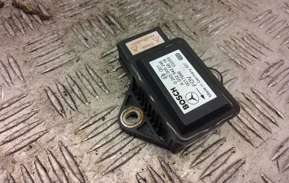 Mercedes-Benz CL C215 ESP acceleration yaw rate sensor A0025426618