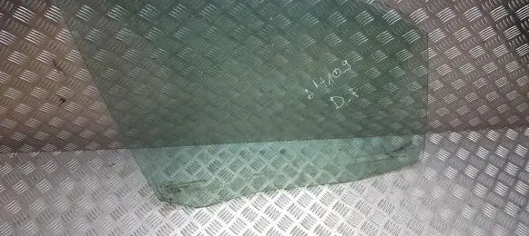 Peugeot 807 Front door window glass four-door