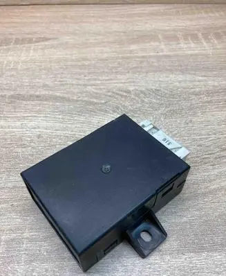 BMW 5 E39 Steering rack control module 8352494 55892110
