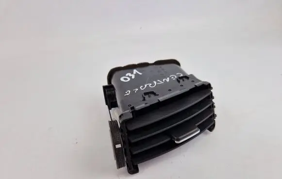 Toyota Corolla Verso E121 Dash center air vent grill 6556434010