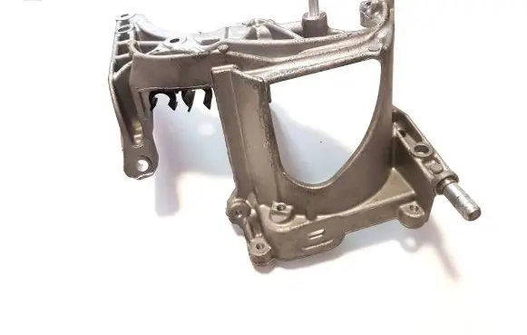 Opel Combo E Engine mounting bracket 9678325480