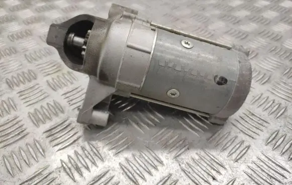 Peugeot 2008 II Starter motor 9825233080