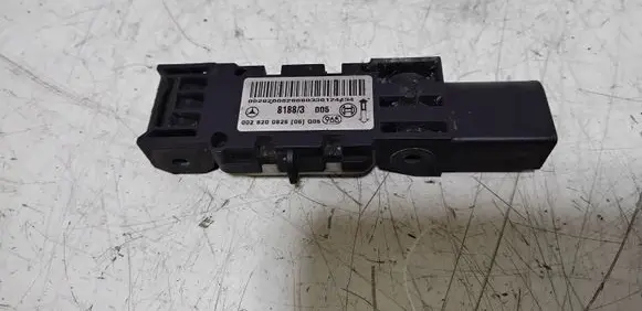 Mercedes-Benz S W220 Airbag deployment crash/impact sensor 0028200826