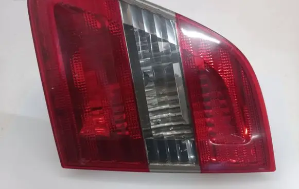 Mercedes-Benz B W245 Tailgate rear/tail lights A1698201664 A1698200677