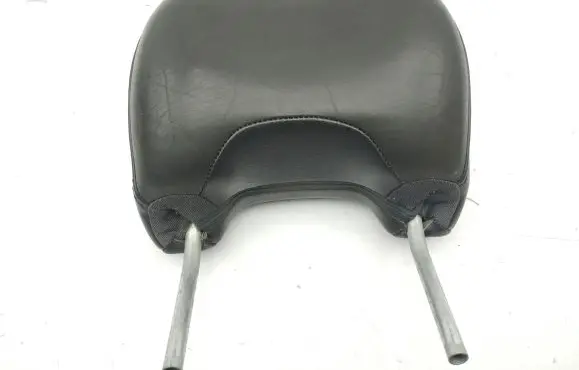 Volvo XC90 Front seat headrest 