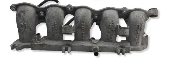 Volvo S60 Intake manifold 31338645