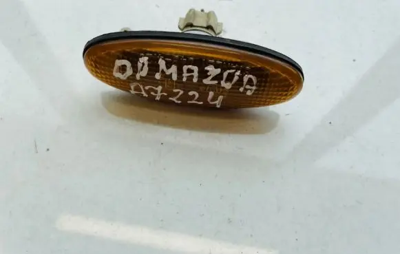 Mazda Premacy Front fender indicator light
