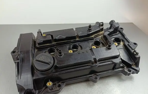 Honda CR-V Rocker cam cover 