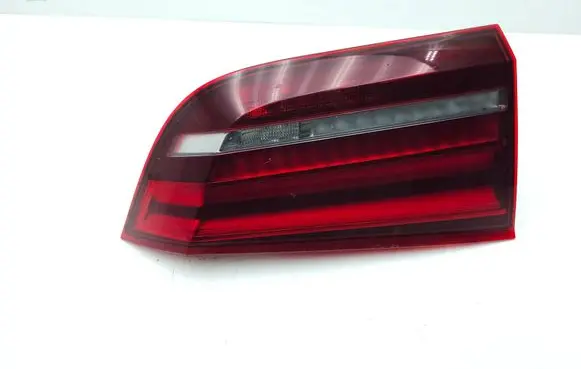 BMW X5 F15 Tailgate rear/tail lights 7470887 10018610 01129801