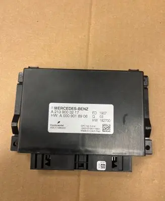 Mercedes-Benz C W205 Gearbox control unit/module A2139003217 A0009018906
