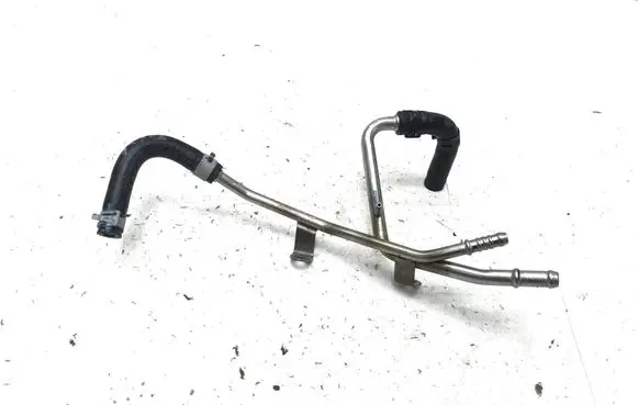 Volkswagen Tiguan Fuel line pipe 05L201360T
