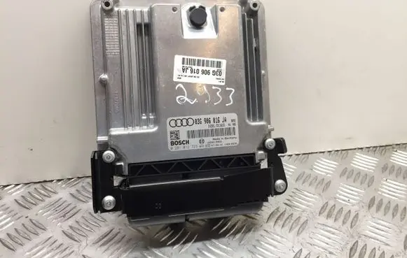 Audi A4 S4 B7 8E 8H Engine control unit/module 03G906016JA
