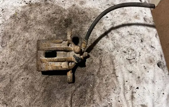 KIA Ceed Rear brake caliper