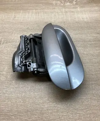 BMW 5 E39 Front door exterior handle