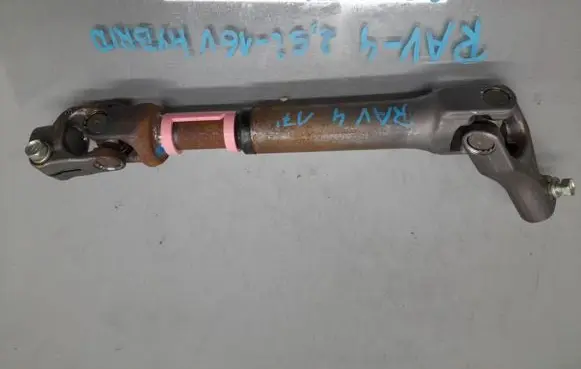 Toyota RAV 4 (XA40) Steering wheel axle