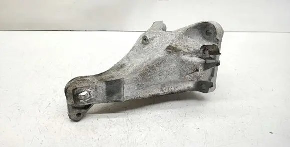 BMW X1 E84 Engine mounting bracket 6781916 22116781916