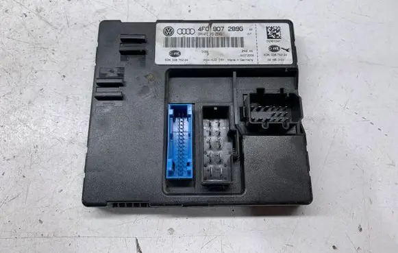 Audi A6 S6 C6 4F Light module LCM 4F0907289G 5DK00876224 4F0910289G