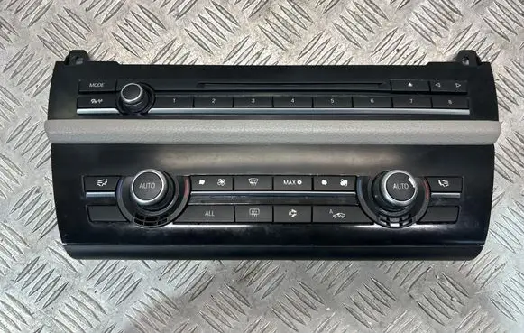BMW 5 F10 F11 Climate control unit 9233633