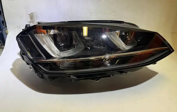 Volkswagen Golf VII Headlight/headlamp 5G1941044