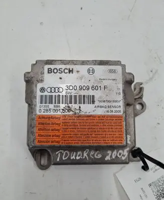 Volkswagen Touareg I Airbag control unit/module 3D0909601F