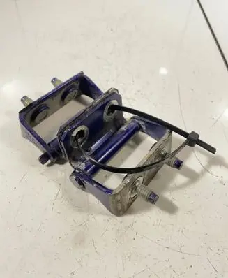 Nissan Qashqai Loading door upper hinge es03143