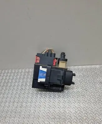 Peugeot 3008 I Glow plug pre-heat relay 018010953 9662570880