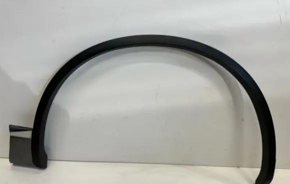 Volkswagen Touareg II Front arch trim 7P6853718G
