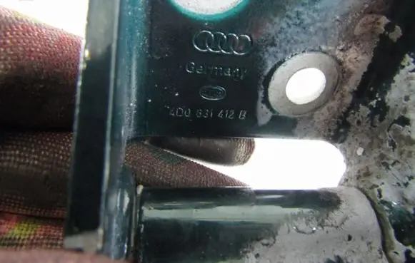 Audi A8 S8 D2 4D Front door hinge set 4D0831412B