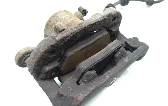BMW 1 E81 E87 Front brake caliper 32323515