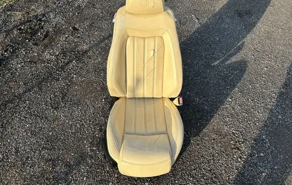 Maserati GranTurismo Front passenger seat 2712496