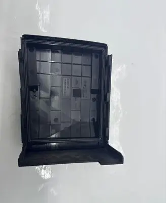 Volkswagen PASSAT CC Fuse box cover 1K0937132F 1K0937132G
