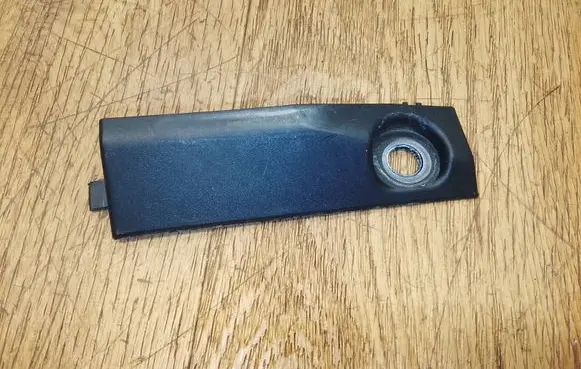 Porsche Macan (95B) Fender mounting bracket 95B823418R