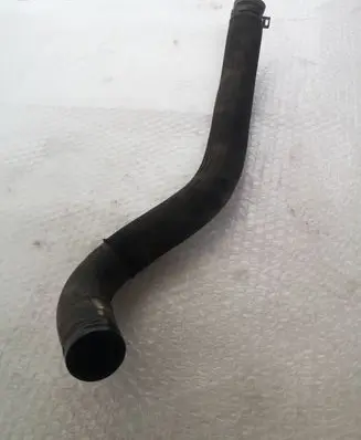 Ford Mustang VI Engine coolant pipe/hose 93277