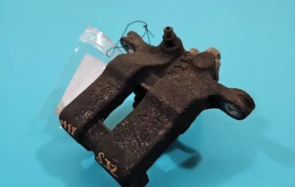 Rear brake caliper