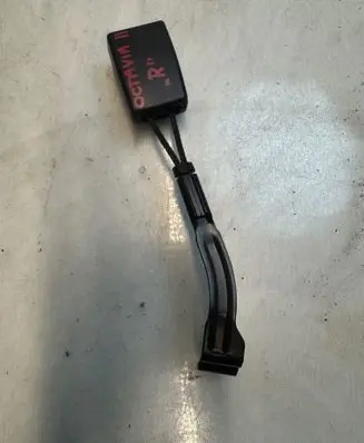 Skoda Octavia Mk2 (1Z) Front seatbelt buckle 1Z1858472C 13122005