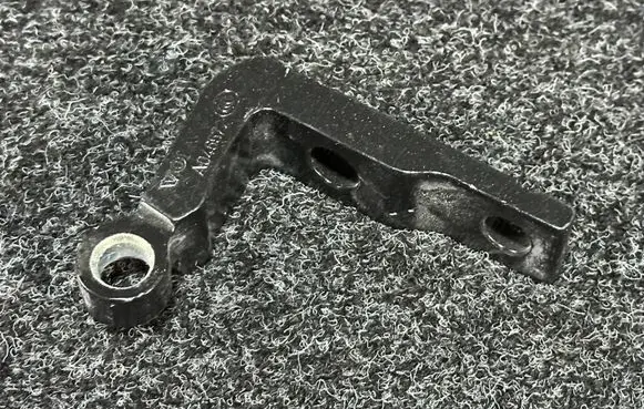 Volvo XC90 Front door upper hinge 31424585