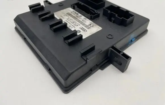 Audi A6 S6 C6 4F Comfort/convenience module 4F0907279 4F0910279