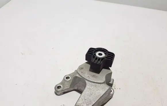 Volvo C40 Engine mount bracket 32380056