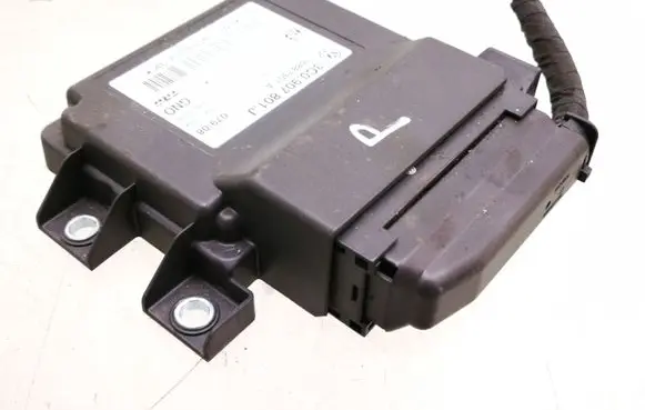 Volkswagen PASSAT B6 Hand brake control module 3C0907801J 16887301A