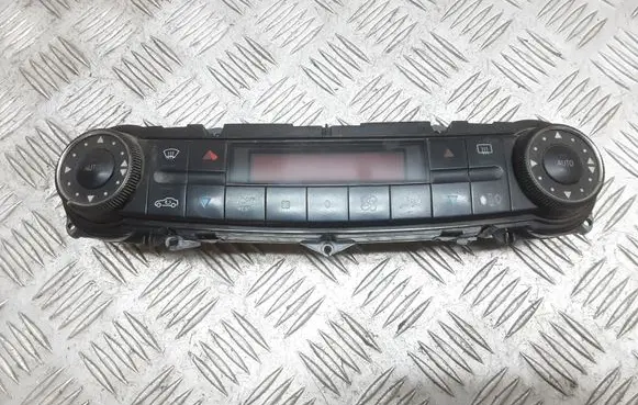 Mercedes-Benz E W211 Climate control unit 2118300685