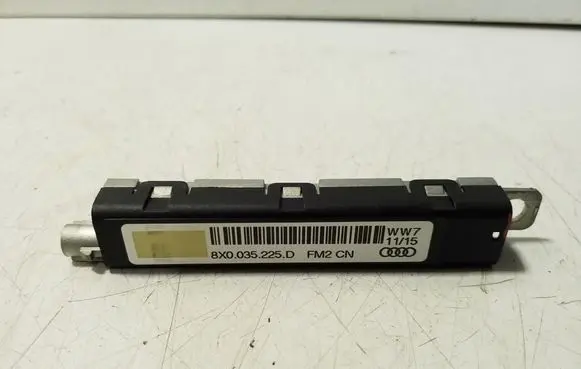 Audi A1 Aerial antenna amplifier 8X0035225D