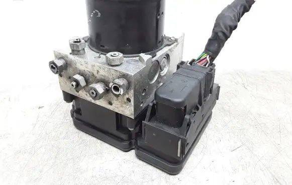 Volvo V60 ABS Pump 31329137