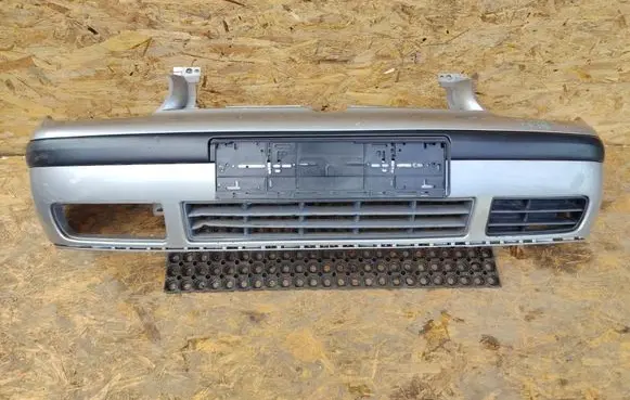 Volkswagen Golf IV Front bumper