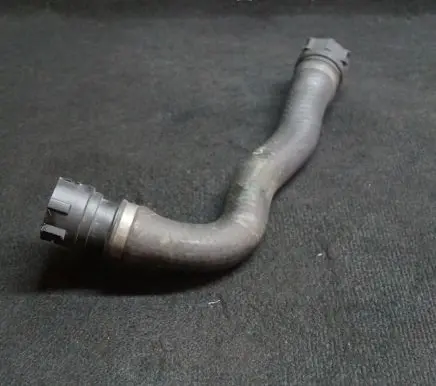 BMW 7 E65 E66 Engine coolant pipe/hose 7508011