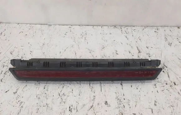 Volkswagen PASSAT B5 Third/center stoplight 3B9945097
