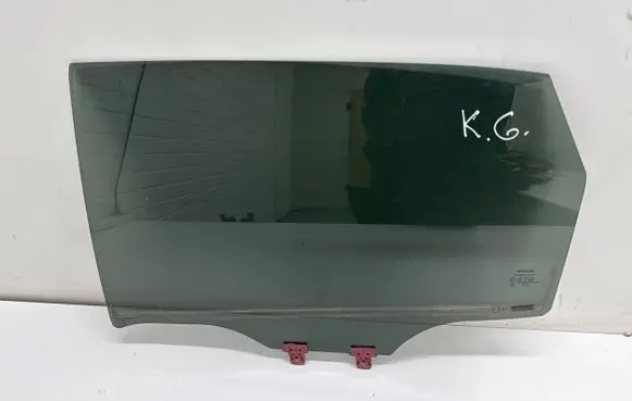 Nissan Qashqai J12 Rear door window glass 43R011604