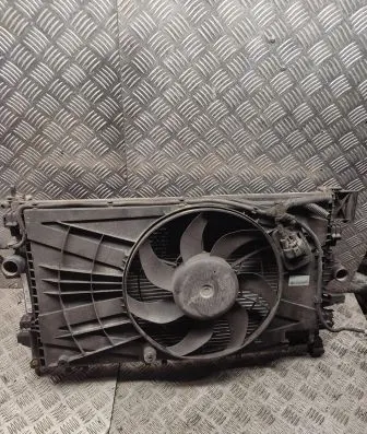 Opel Insignia A Coolant radiator 13241726