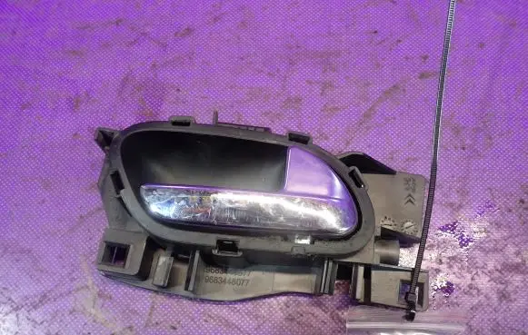 Citroen C3 Front door interior handle 9683446577