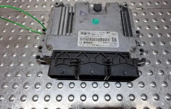 Ford Fiesta Engine control unit/module S27705971 0281017588 AV2112A650HE